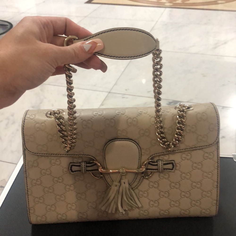 Ivory Gucci authentic bag. NWOT. This is the latest Gucci trending bag. - Picture 2 of 14